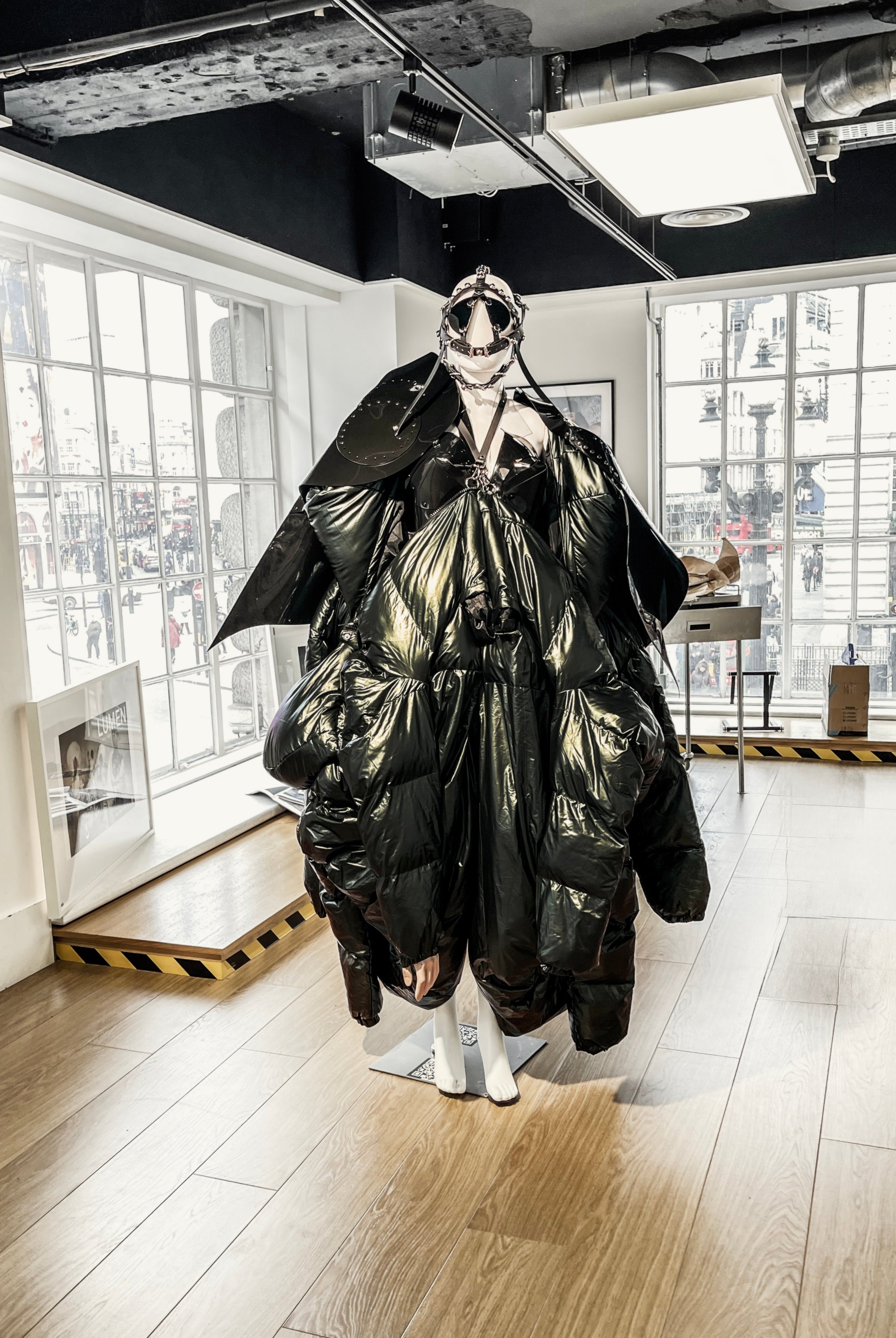 LUMEN MAGAZINE LAUNCH X JIVOMIR DOMOUSTCHIEV WEARABLE SCULPTURE AND PHOTOGRAPHY