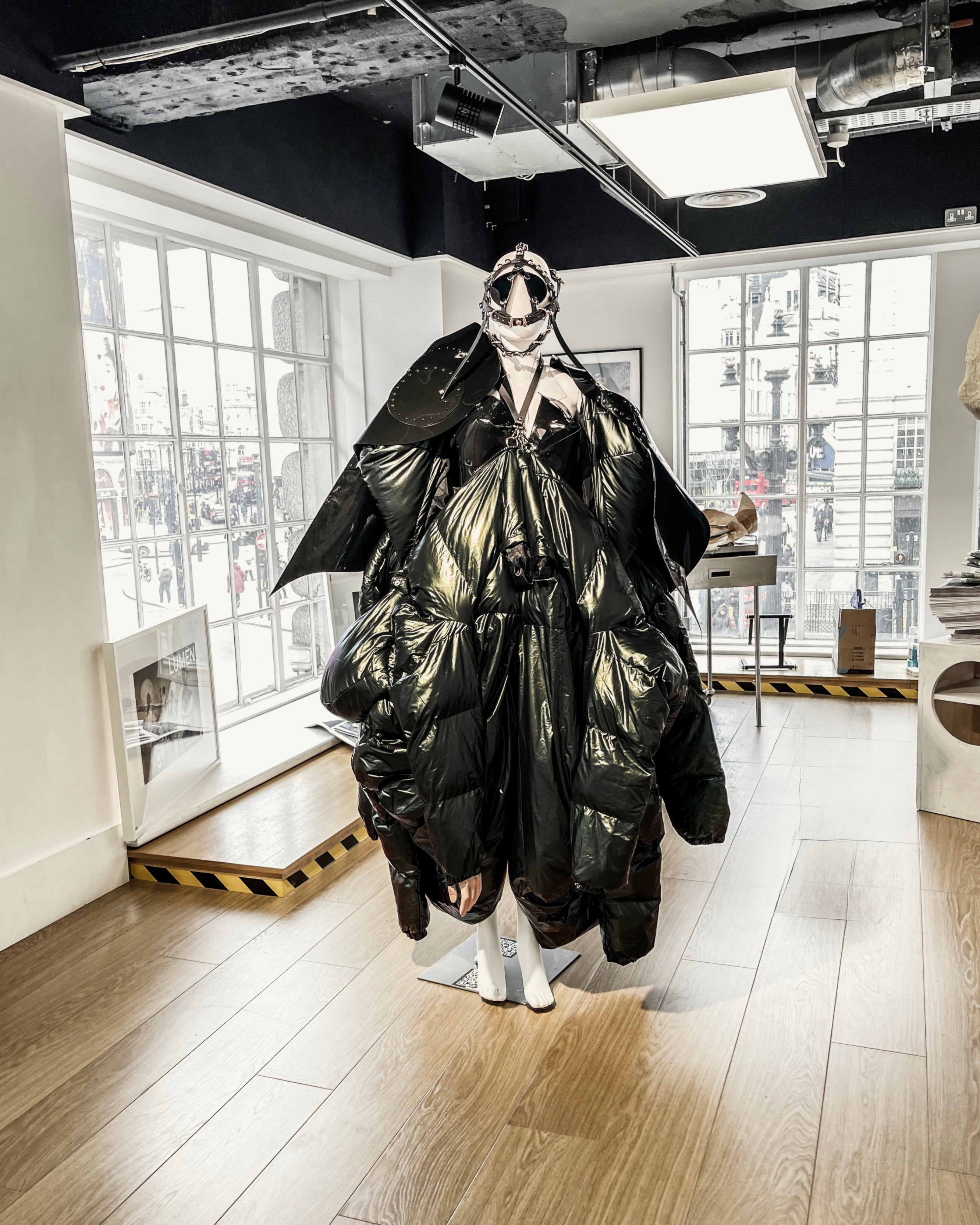 LUMEN MAGAZINE LAUNCH X JIVOMIR DOMOUSTCHIEV WEARABLE SCULPTURE AND PHOTOGRAPHY