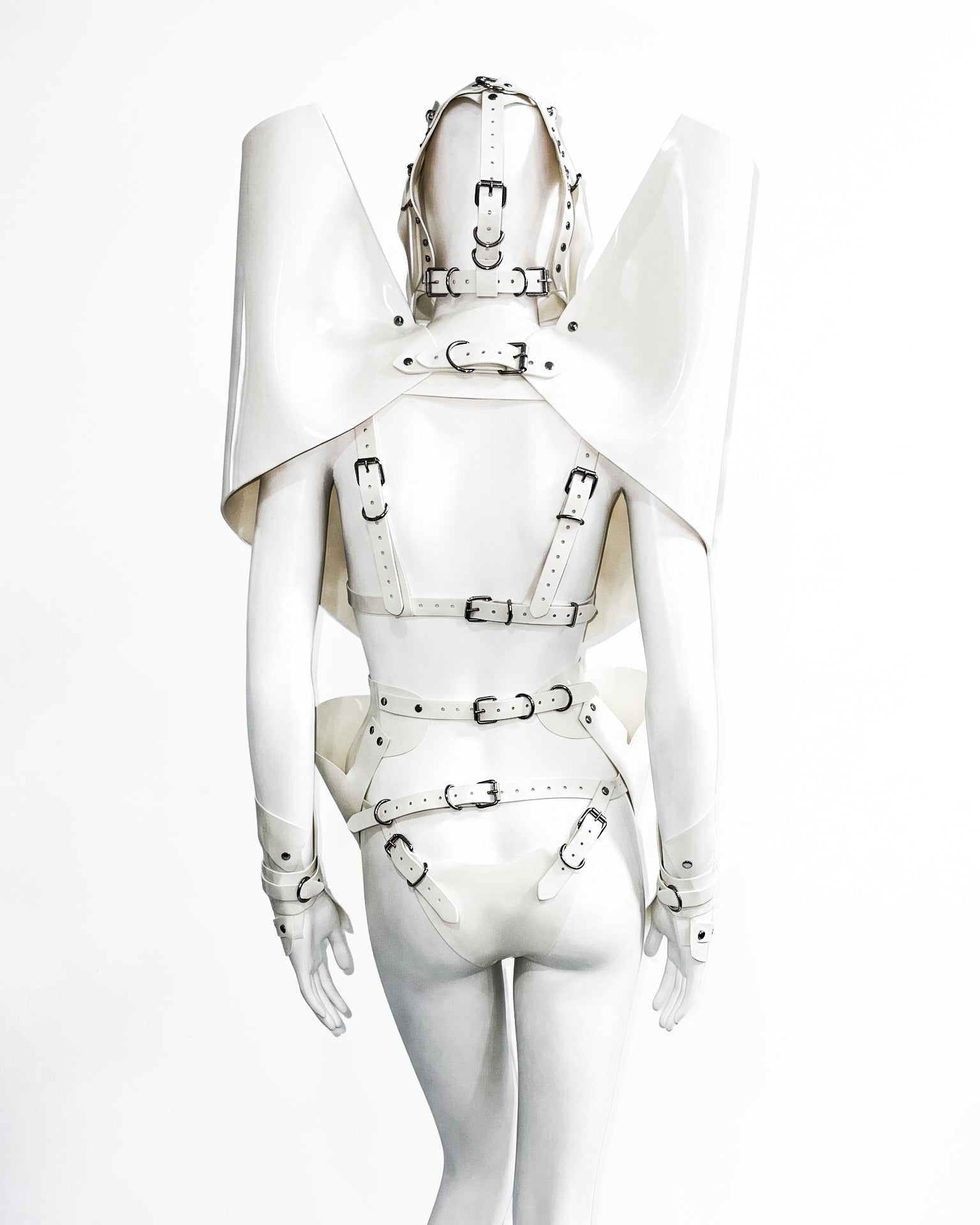 ATÉLIER JIVOMIR LUXURY VEGAN FASHION ACCESSORIES BODY JEWELLERY KINK COSPLAY COUTURE WHITE