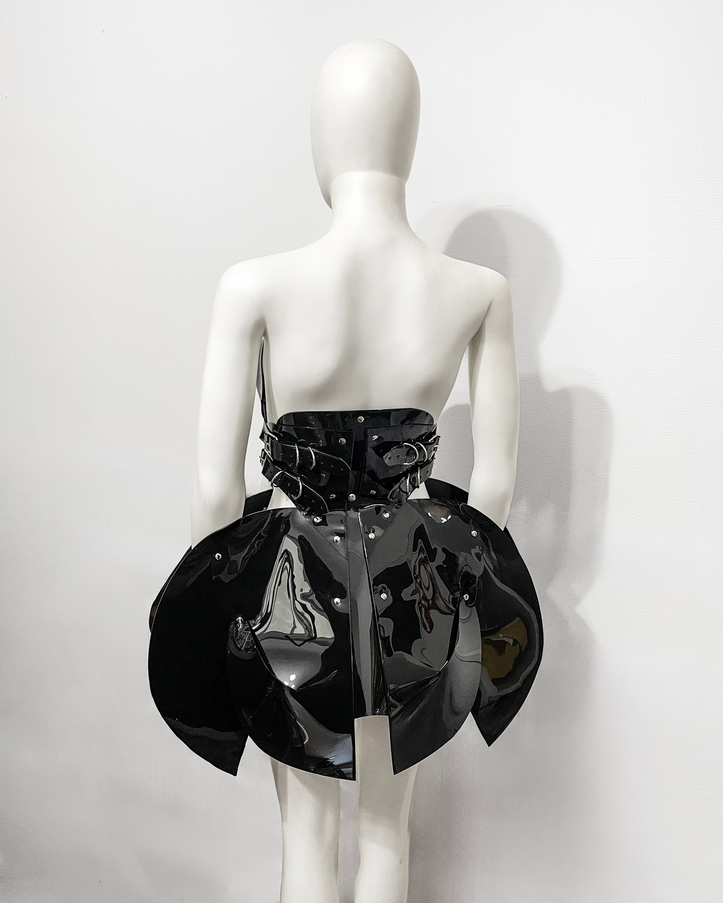 black ATÉLIER JIVOMIR vinyl mini red dress sculpture kink fetish luxury