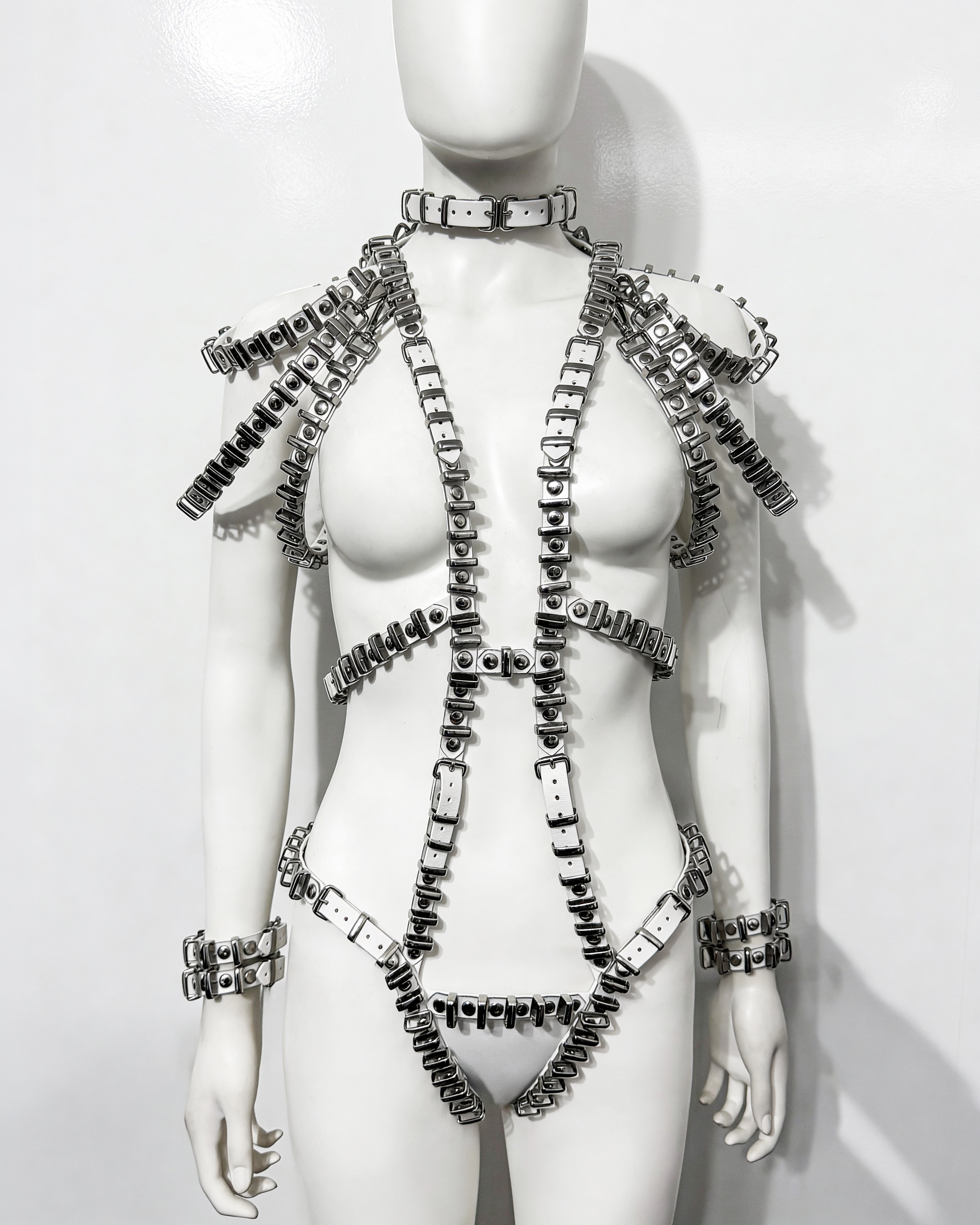 ATÉLIER JIVOMIR mini ring luxury vegan fashion hand crafted to order kink intimates accessories