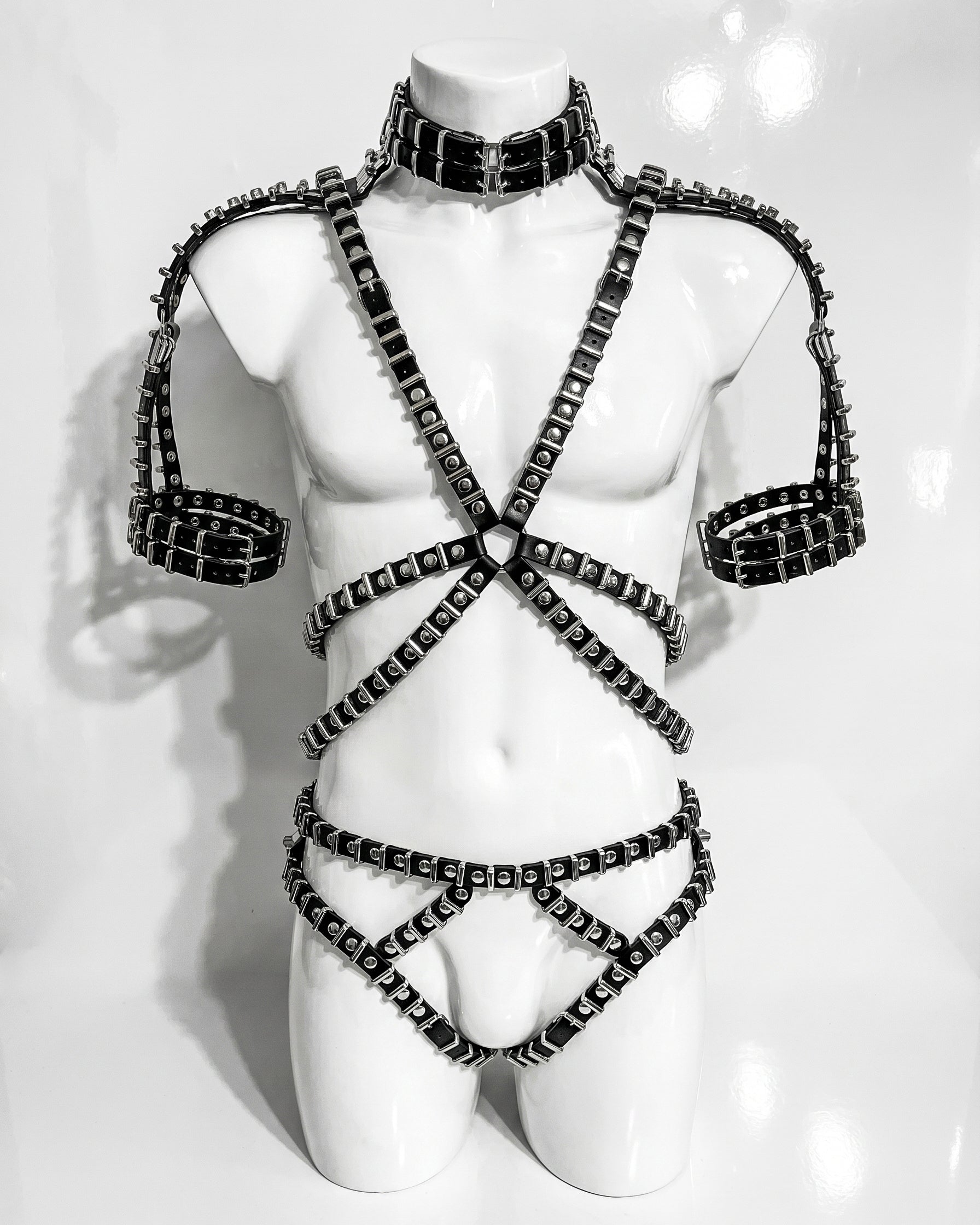 ATÉLIER JIVOMIR X RING MAN VEGAN LUXURY FASHION KINK
