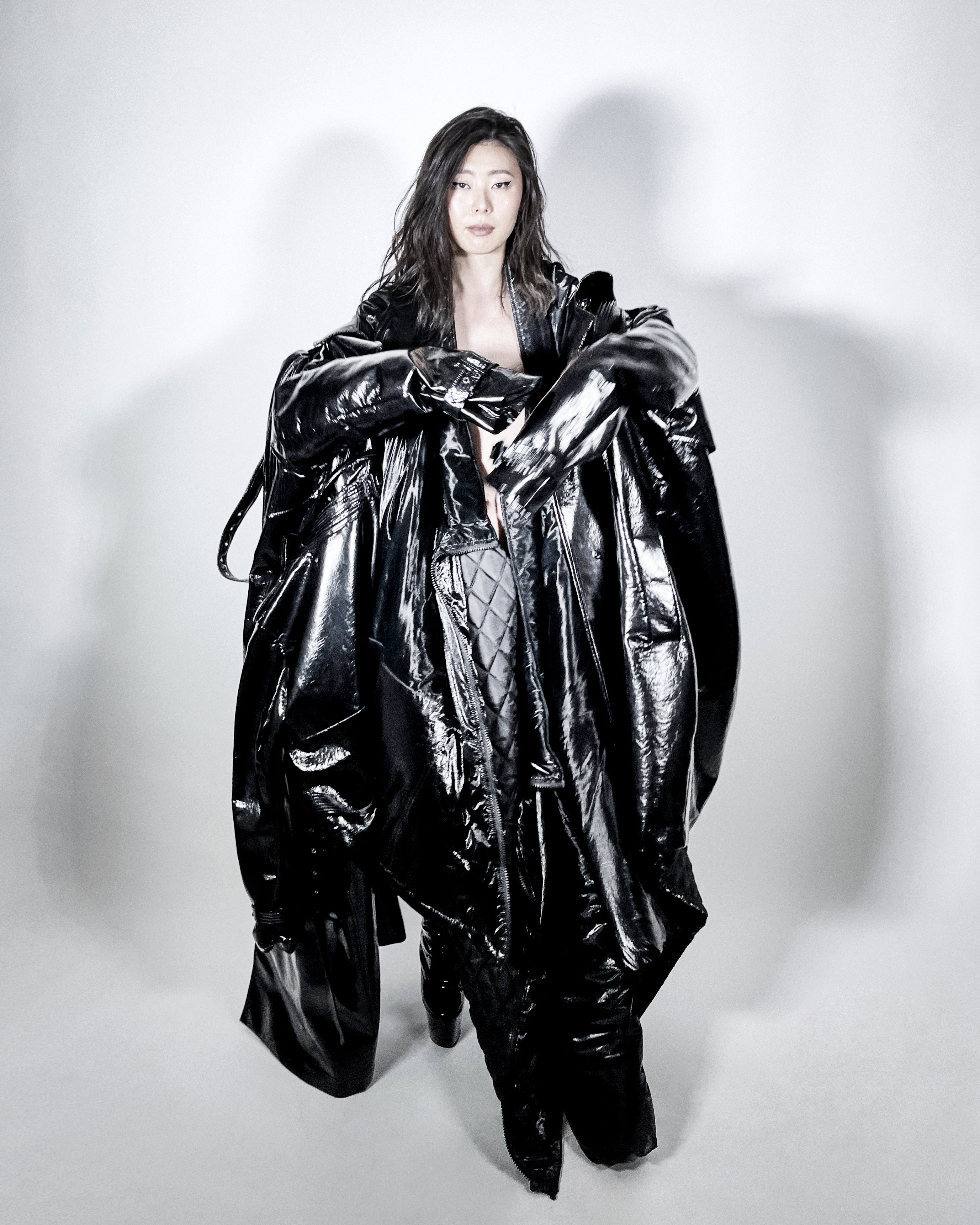ATÉLIER JIVOMIR VINYL TRIPLE TRENCH AVANT GARDE REPUPOSED LUXURY COAT MODEL STUNNING