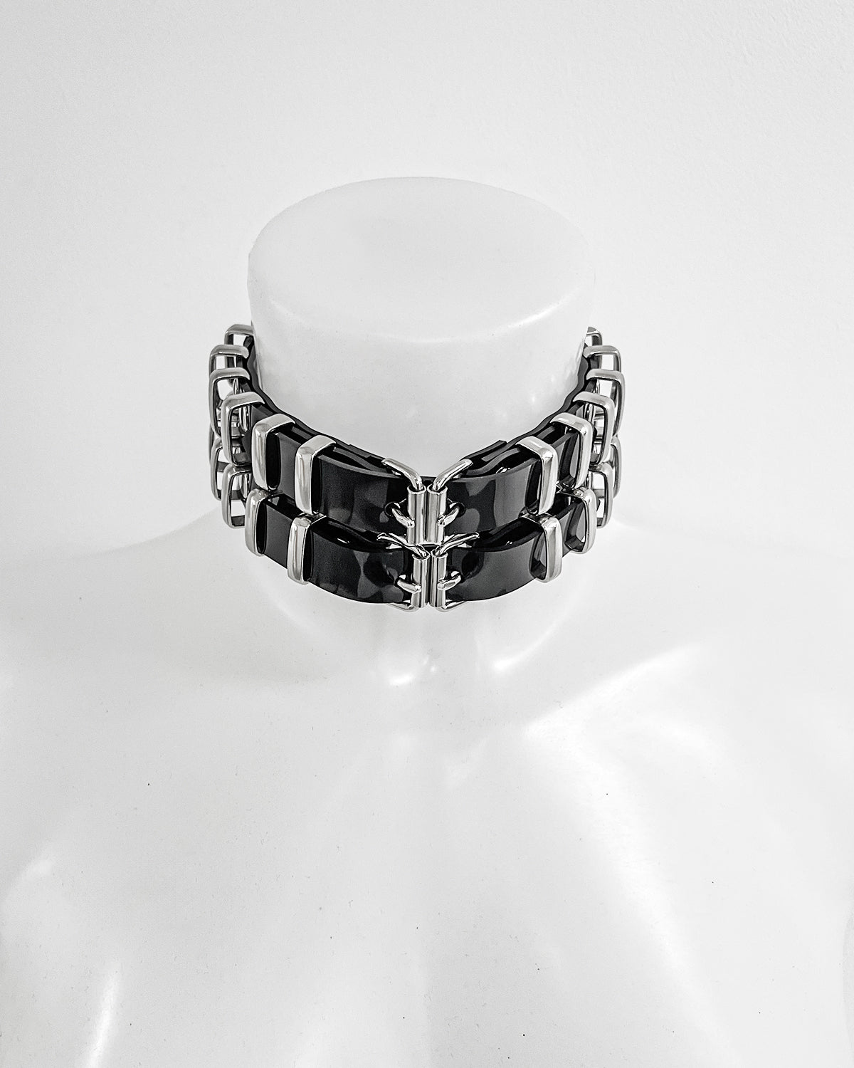 ATÉLIER JIVOMIR MINI RING COLLAR AND CUFFS LUXURY VEGAN FASHION ACCESSORIES COLLECTIBLE VINYL