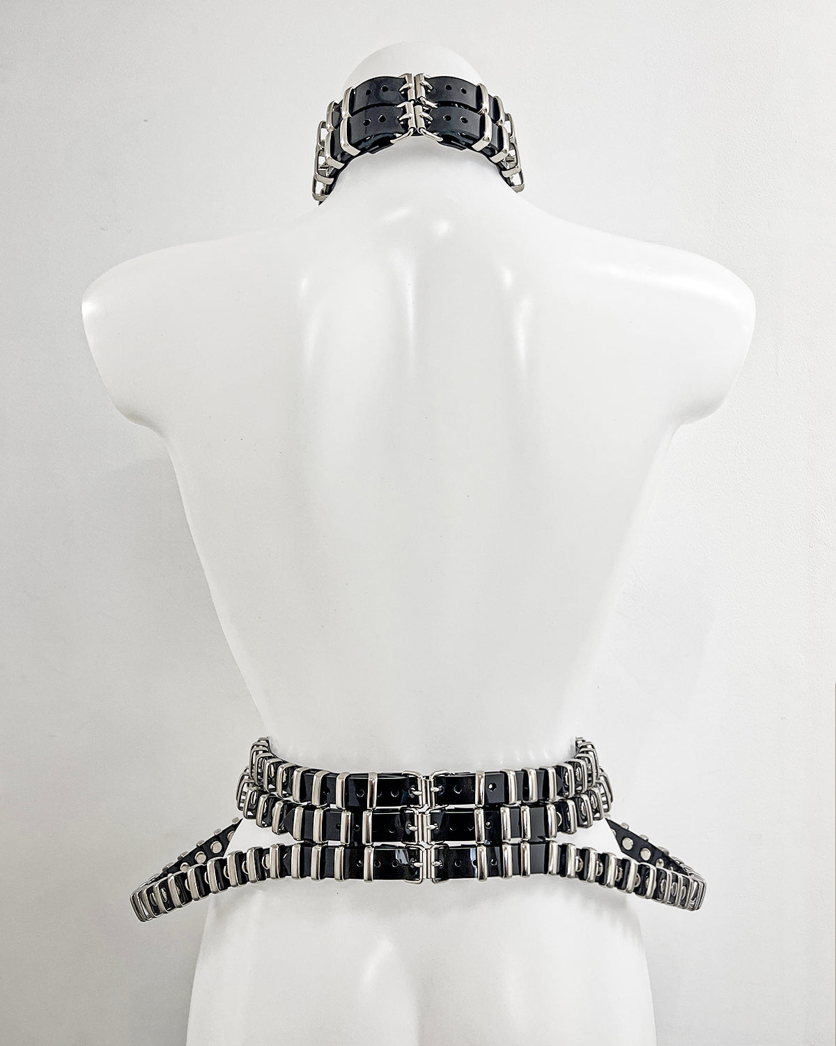 ATÉLIER JIVOMIR VEGAN VINYL ILLUSUION BELT LUXURY FASHION ACCESSORY GOLD SILVER TONE STUDDING CRAFTED COLLECTIBLE