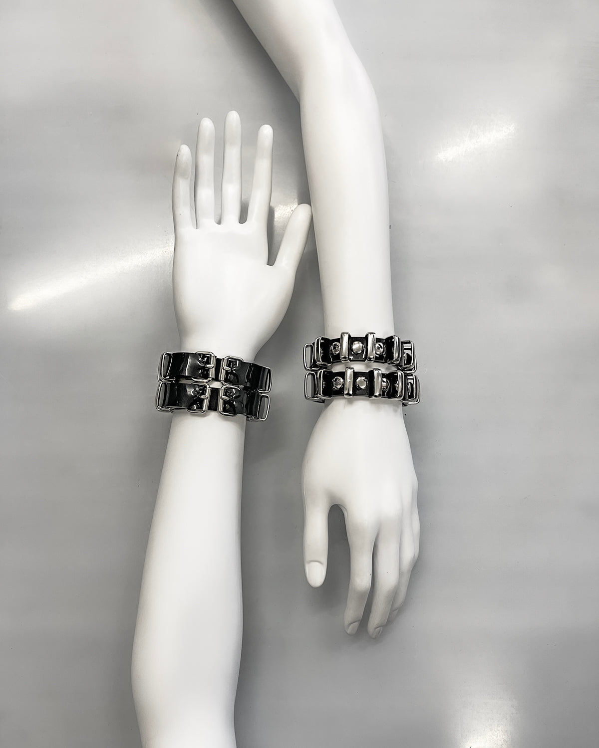 ATÉLIER JIVOMIR MINI RING COLLAR AND CUFFS LUXURY VEGAN FASHION ACCESSORIES COLLECTIBLE VINYL