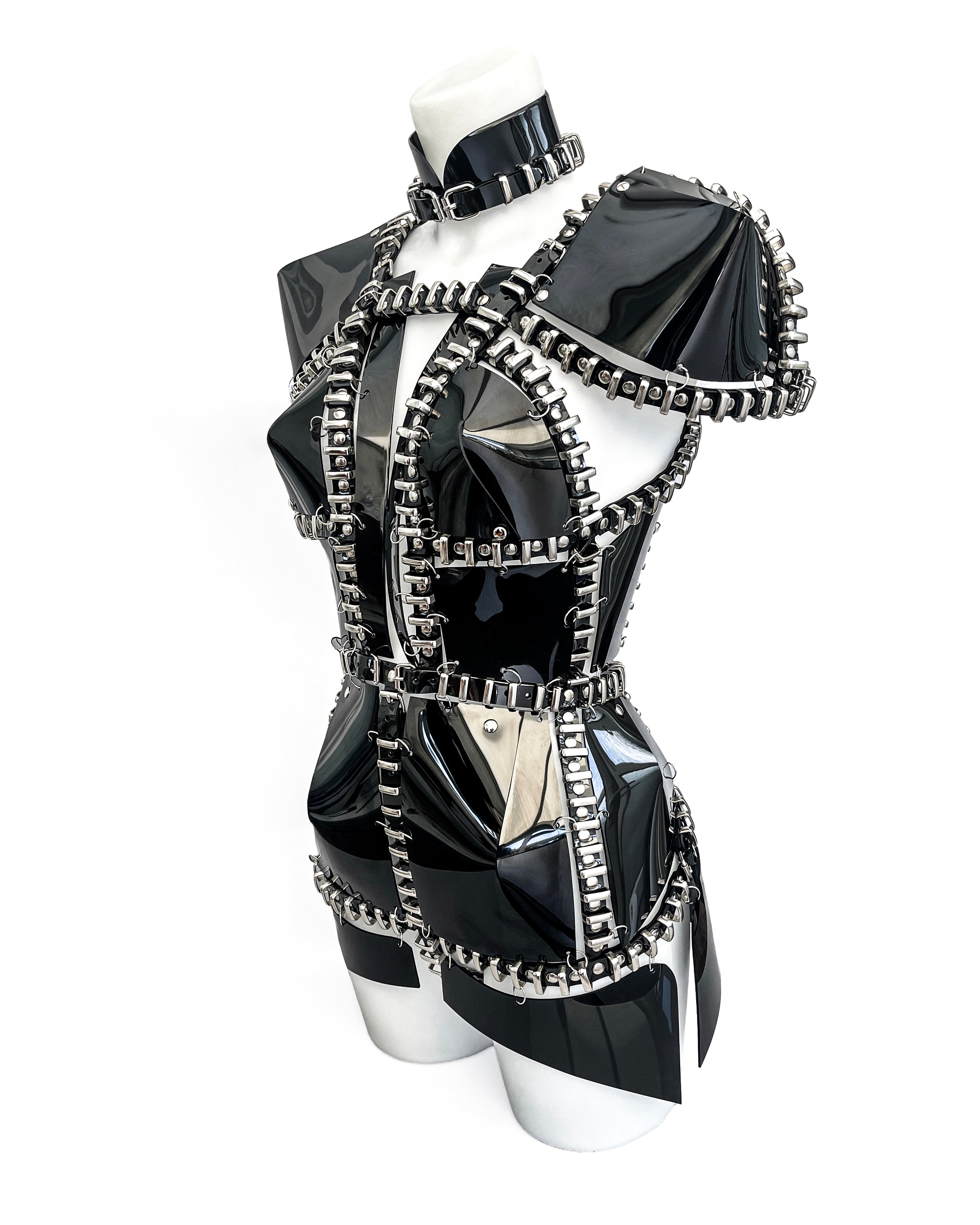 ATÉLIER JIVOMIR Queens OF NEW YORK dress mini ring LUXURY CRAFTED vegan fashion sculpture couture cosplay love design futuristic