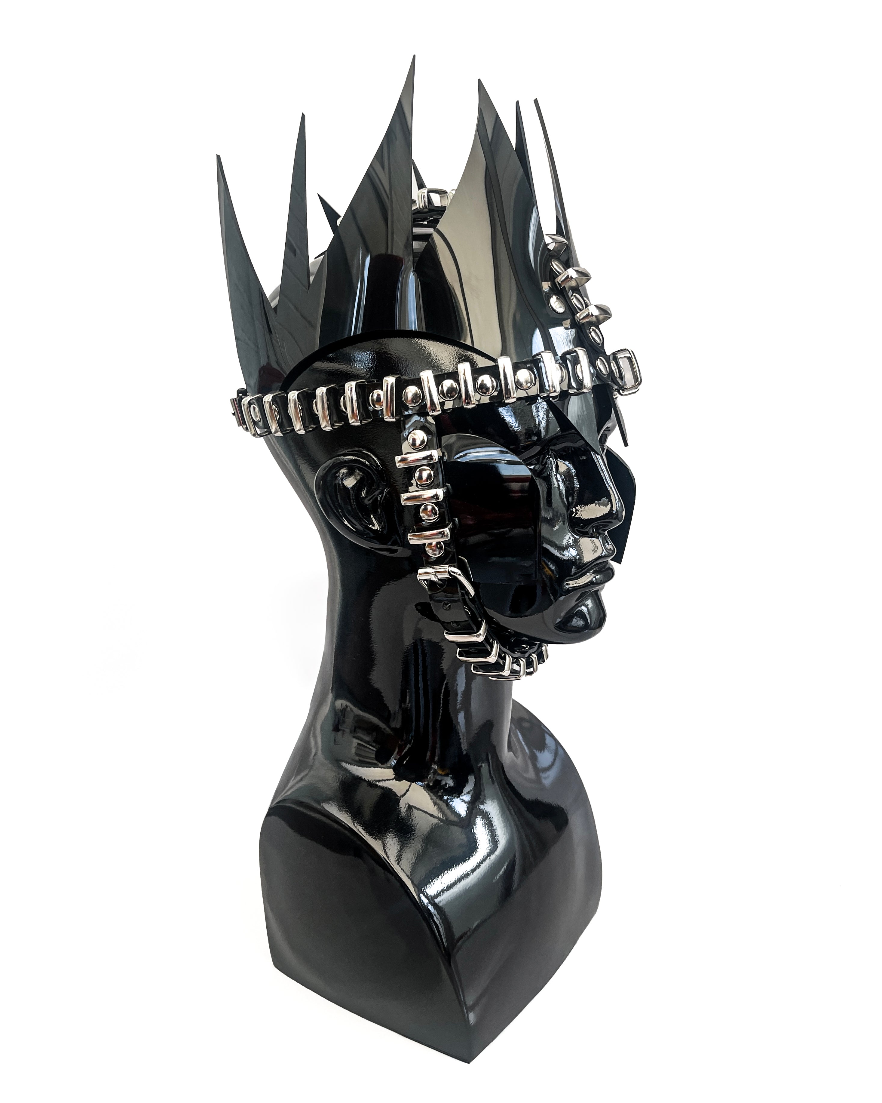 ATÉLIER JIVOMIR Queens OF NEW YORK dress mini ring LUXURY CRAFTED vegan fashion sculpture couture cosplay love design futuristic