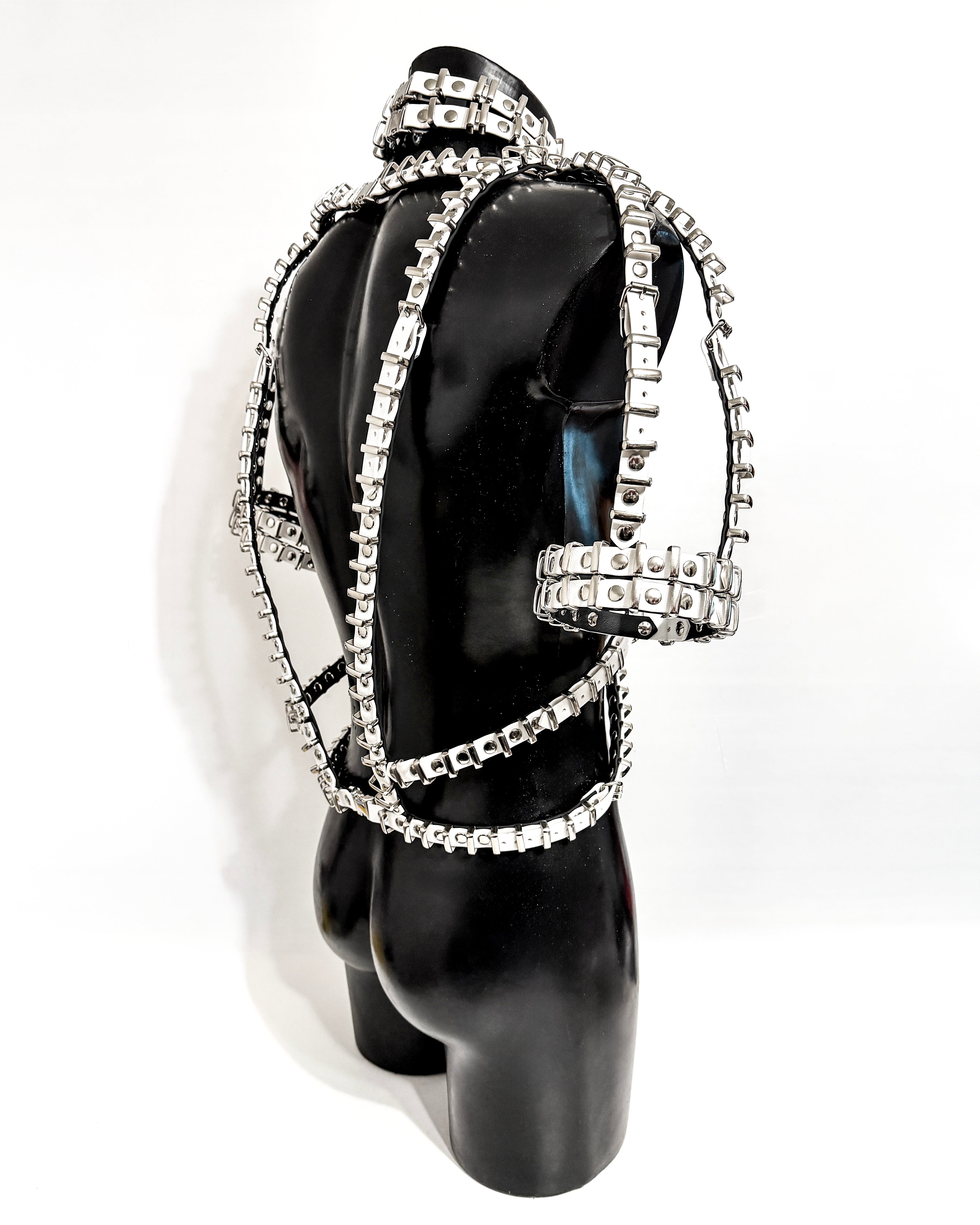 RINGS HARNESS COLLECTION ATELIER JIVOMIR VEGAN FUTURE FASHION KINK CRAFTED FUTURE LUXURY