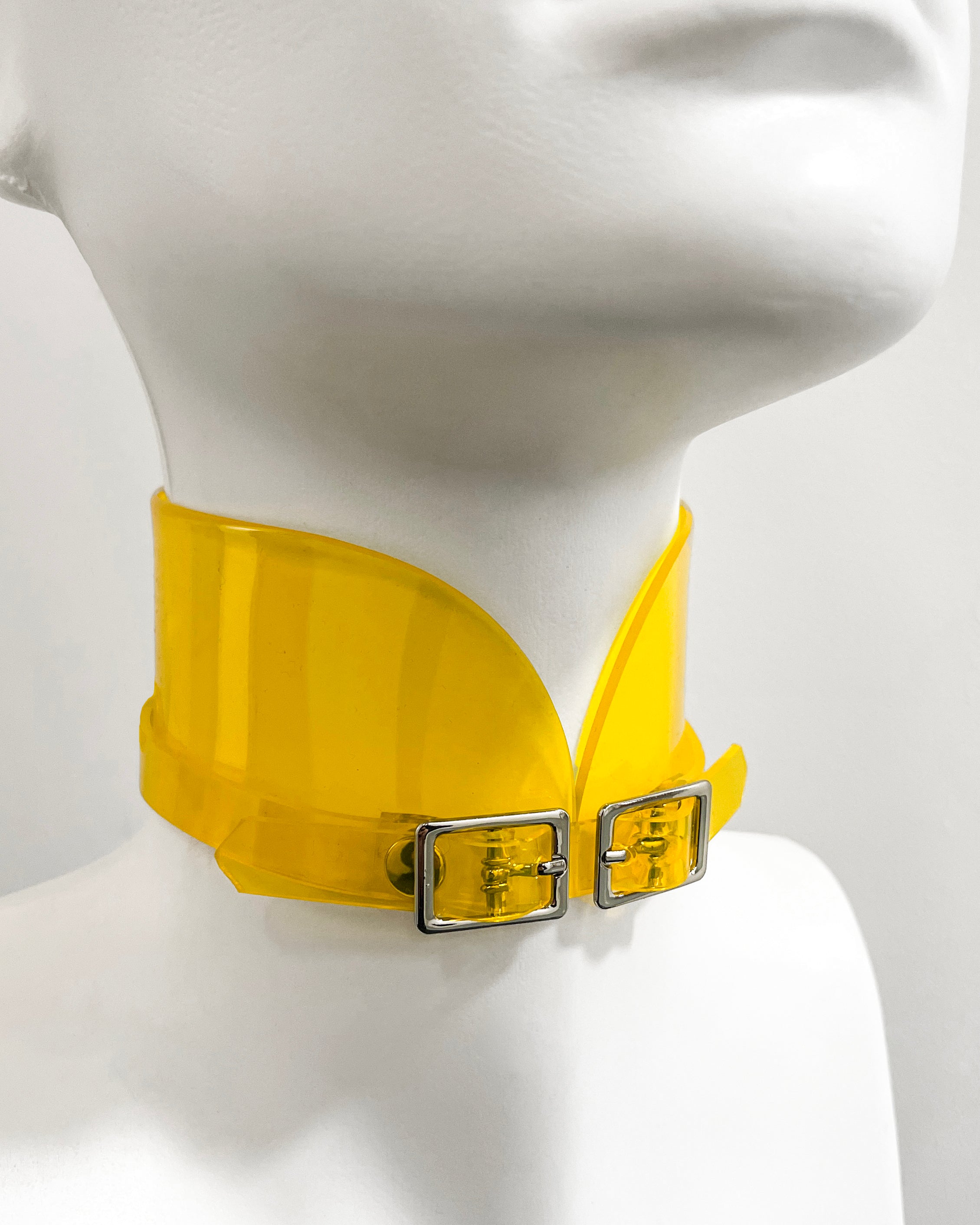 ATÉLIER JIVOMIR VEGAN LUXURY FASHION ACCESSORIES COLLAR CHOKER YELLOW TRANSPARENT