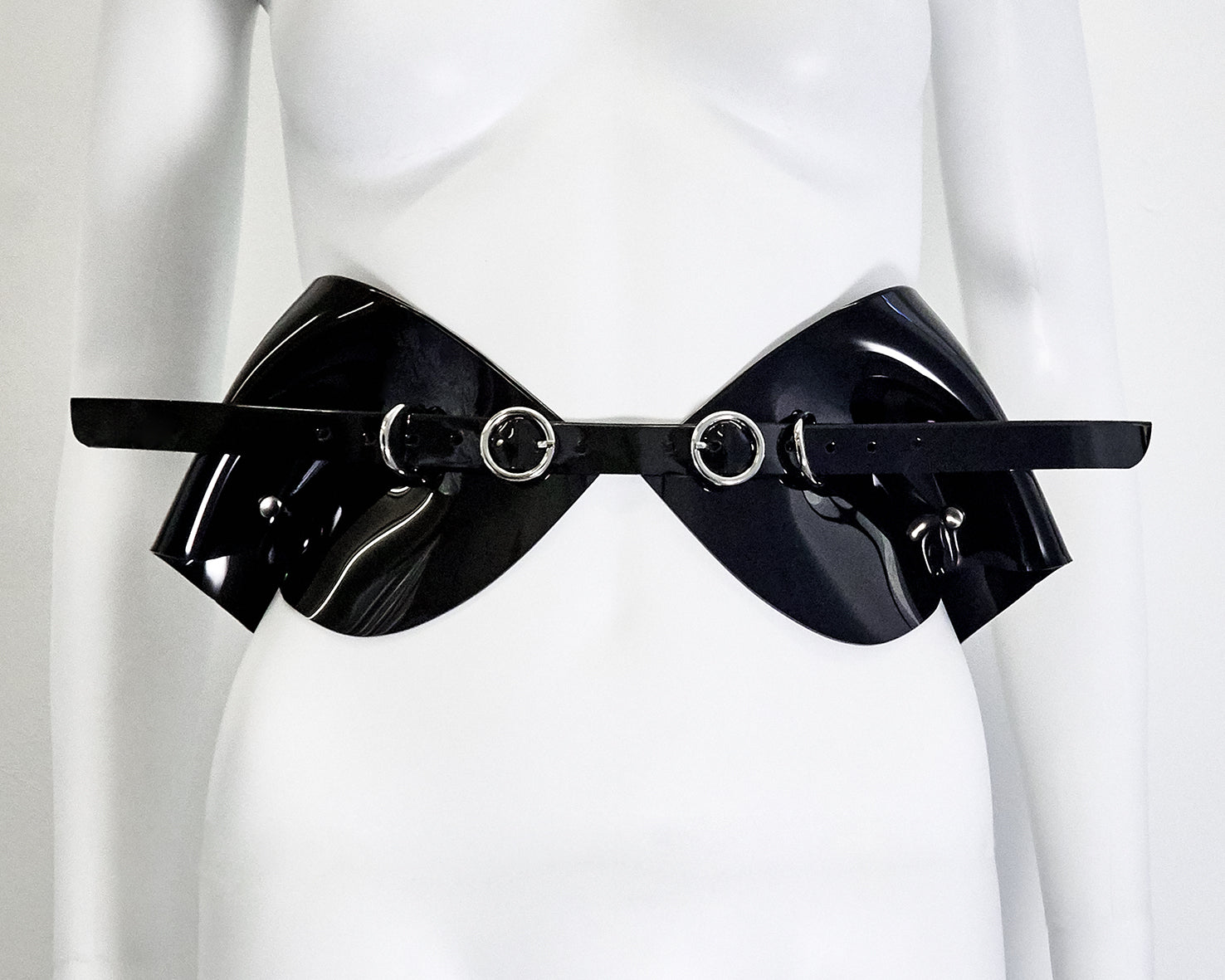 Jivomir Domoustchiev vinyl  vegan sculpture belt black