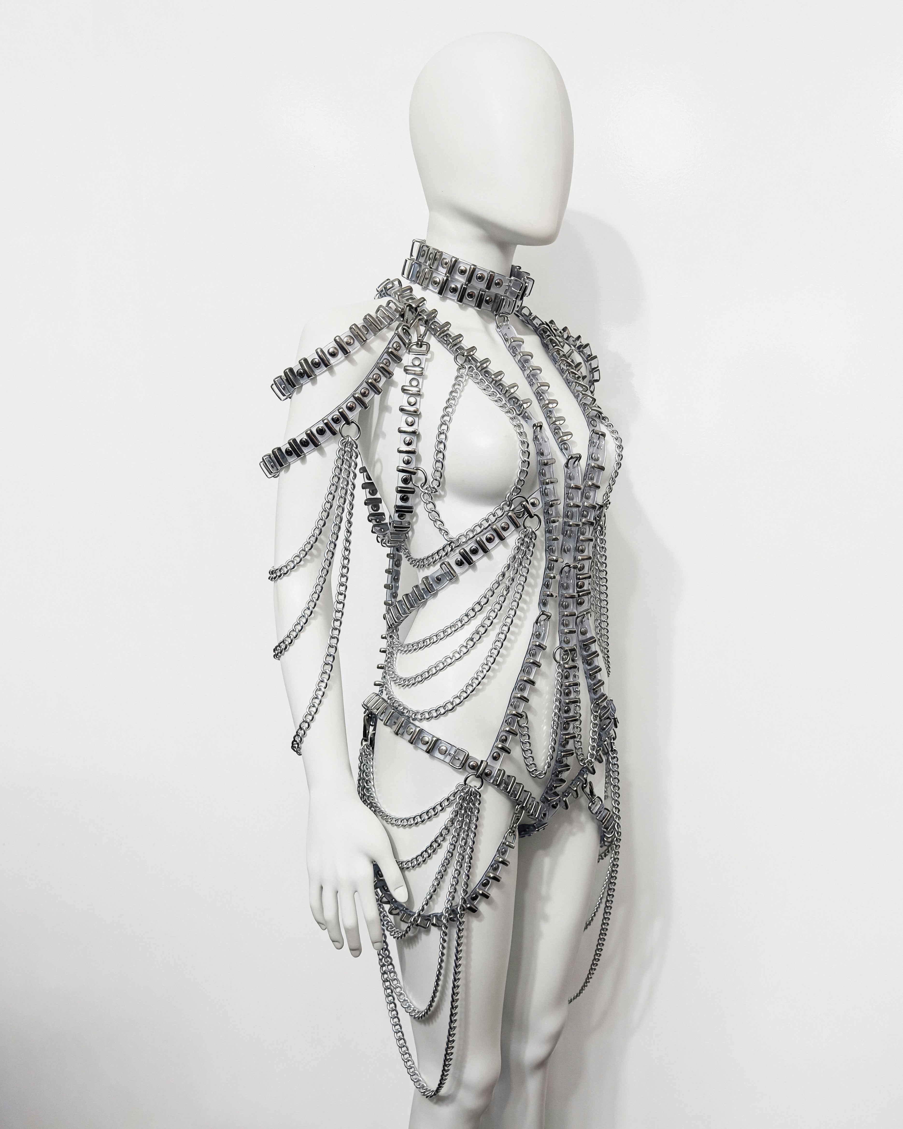ATÉLIER JIVOMIR  vegan luxury fashion accessories showgirl gold chain ring  dress SHOWGIRL CABARET