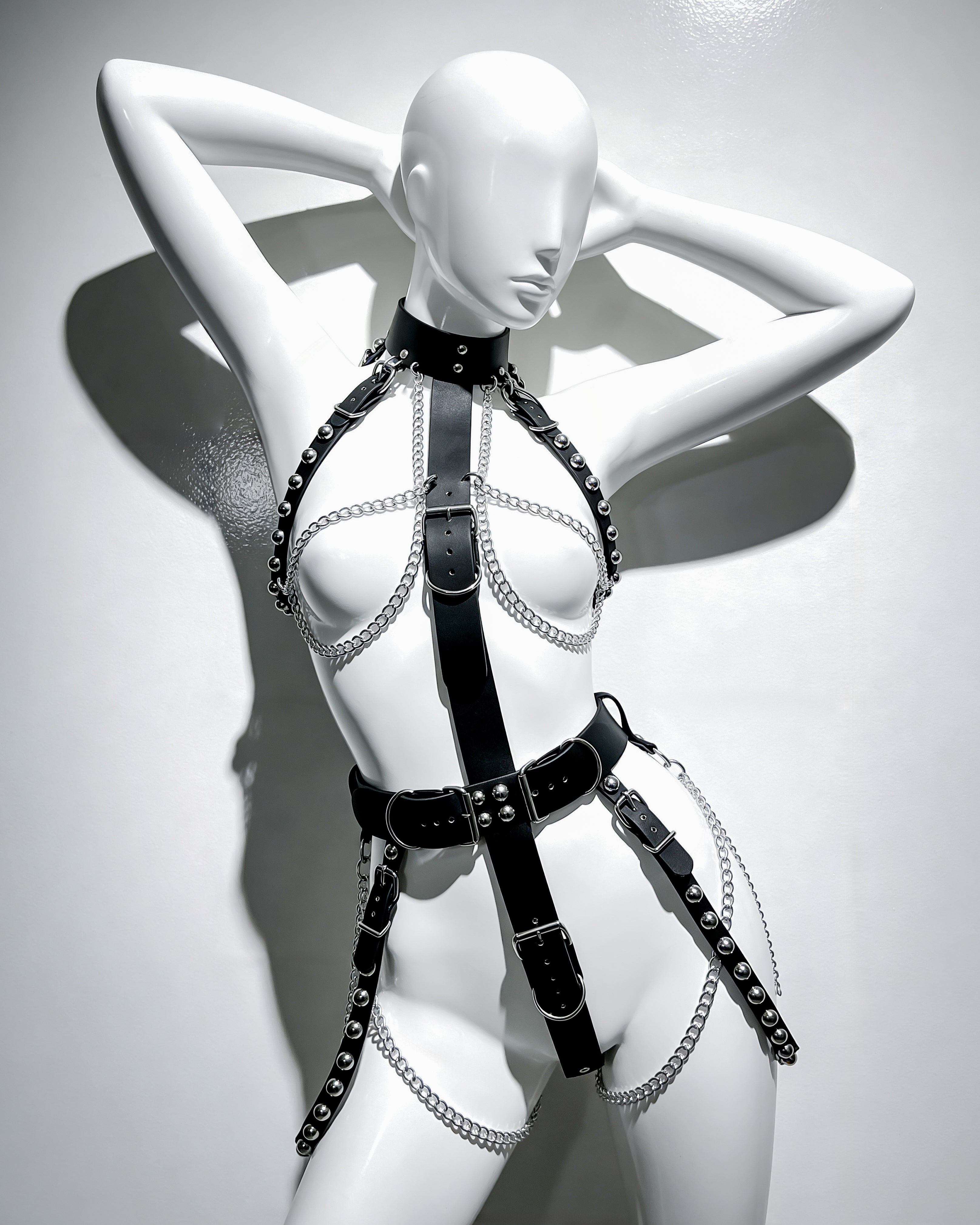 ATÉLIER JIVOMIR LUXURY FASHION ACCESSORY VEGAN LOVE HARNESS WITH CHAINS 