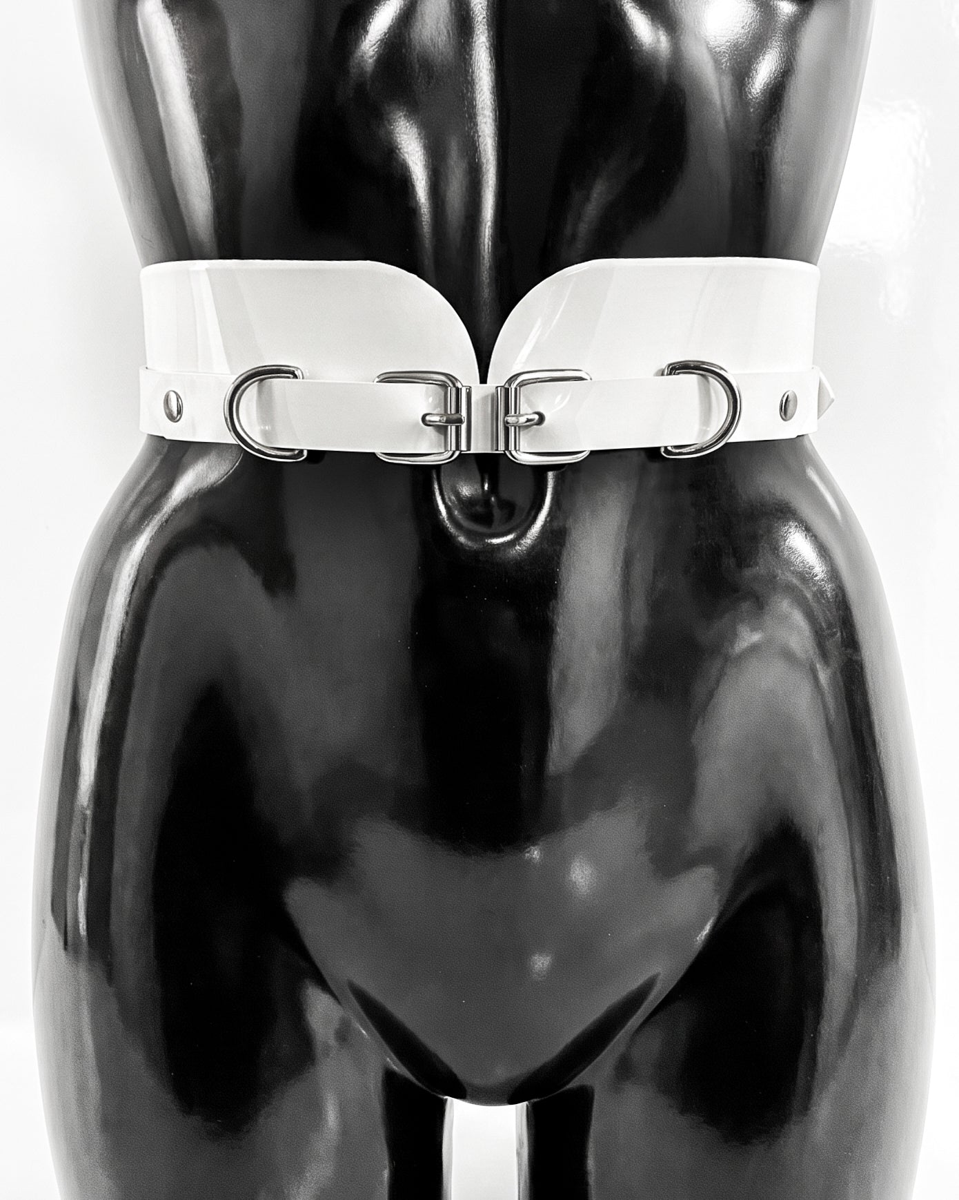 ATÉLIER JIVOMIR JULIEN MCDONALD SLIM CINCH BELT VEGAN VINYL LUXURY LATEX LONDON FASHION WEEK ACCESSORIES HAND CRAFTED LUX WHITE