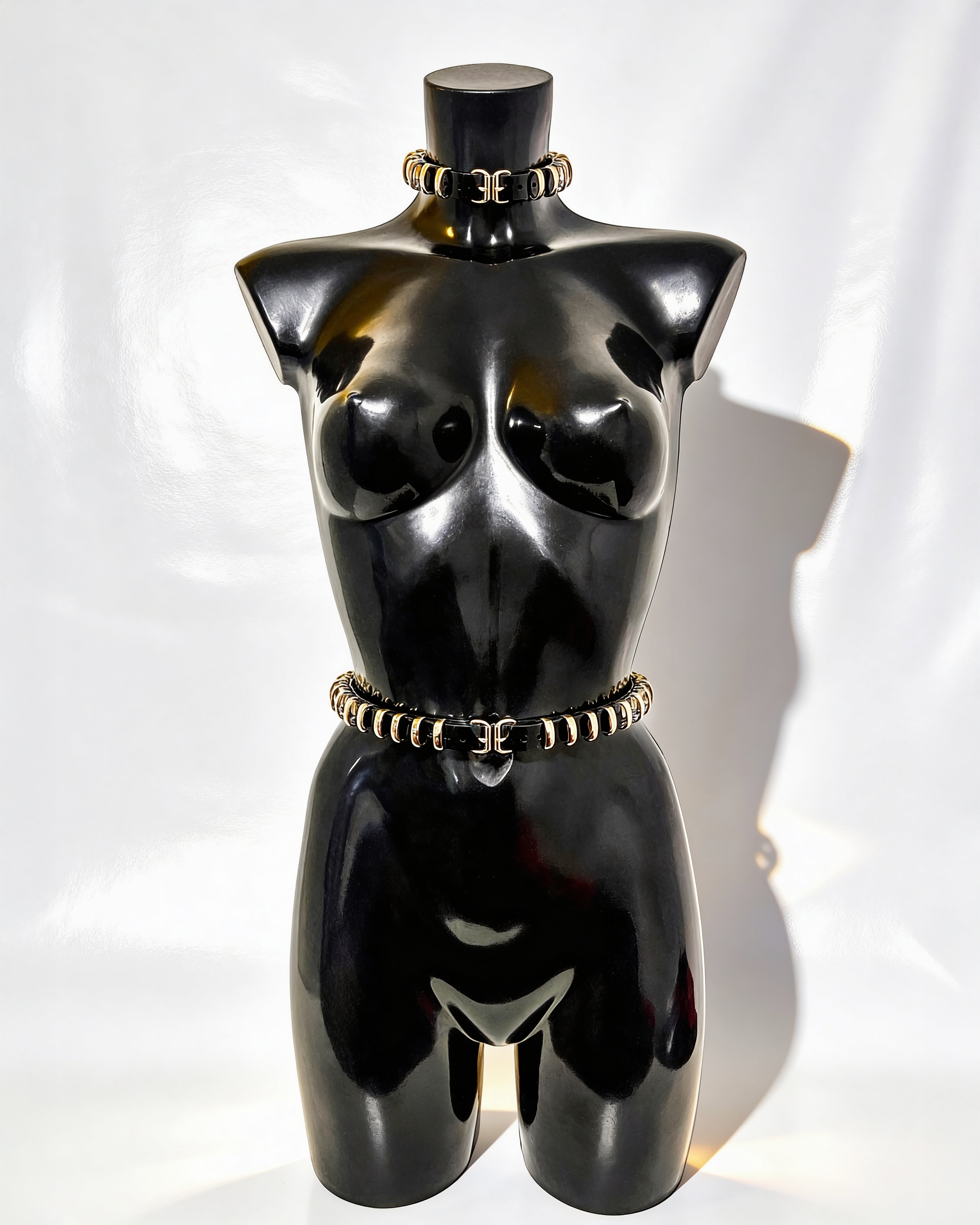 ATÉLIER JIVOMIR MINI RING LUXURY VEGAN COLLAR BELT SET