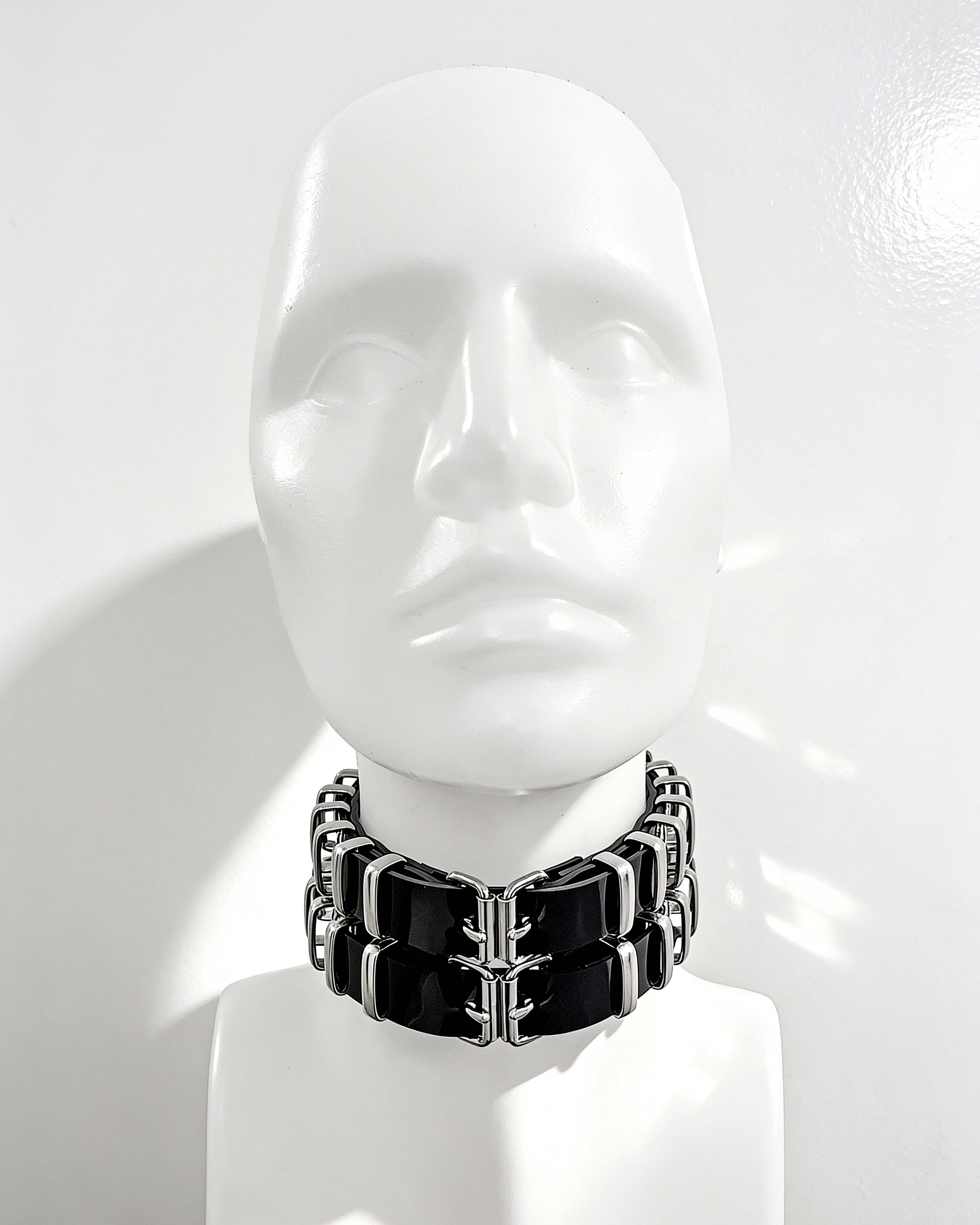 ATÉLIER JIVOMIR MINI RING COLLAR AND CUFFS LUXURY VEGAN FASHION ACCESSORIES COLLECTIBLE VINYL