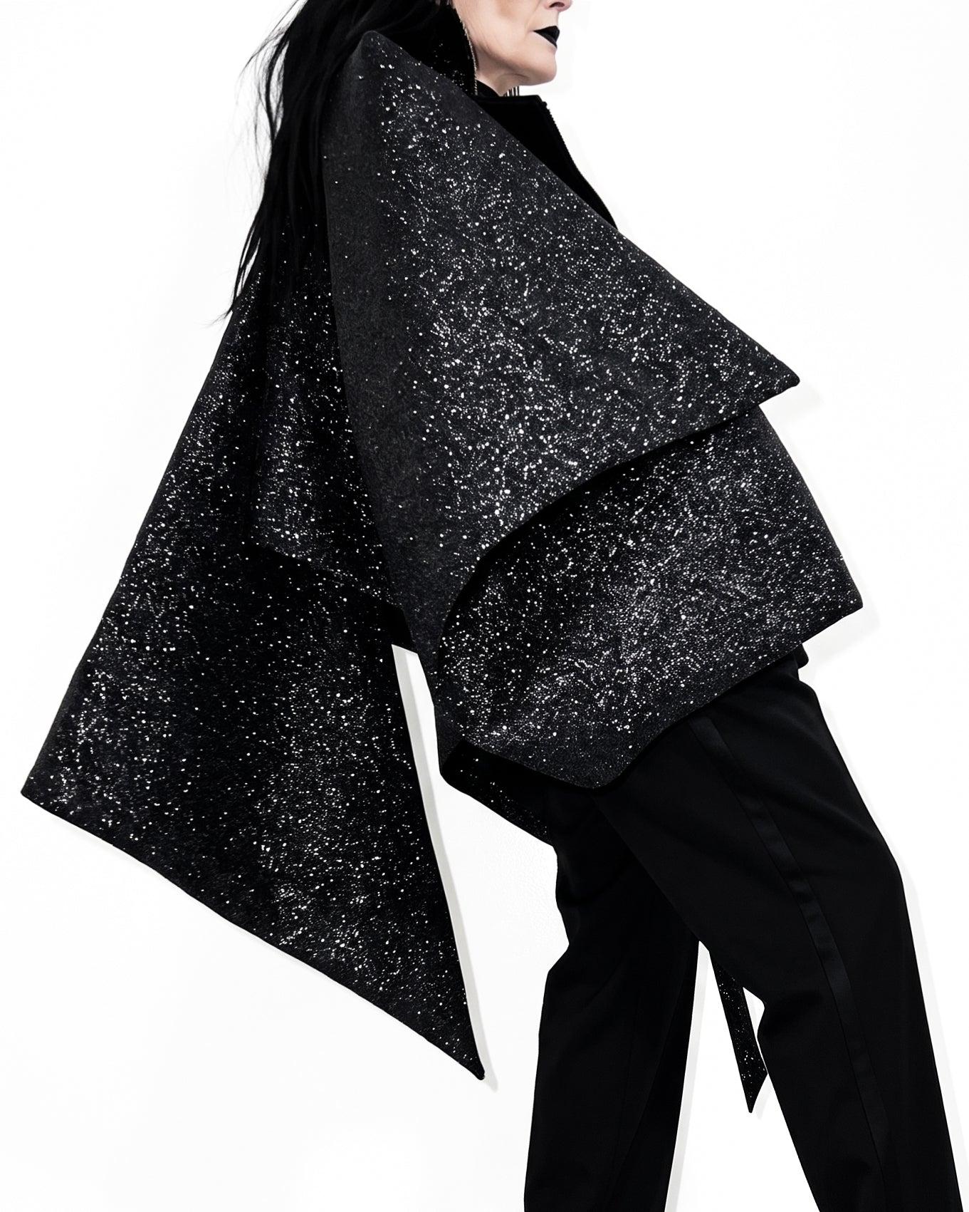 ATÉLIER JIVOMR STAR VINYL SCULPTURE GLITTER COAT JACKET AVANT GARDE BLACK MODEL PROFILE