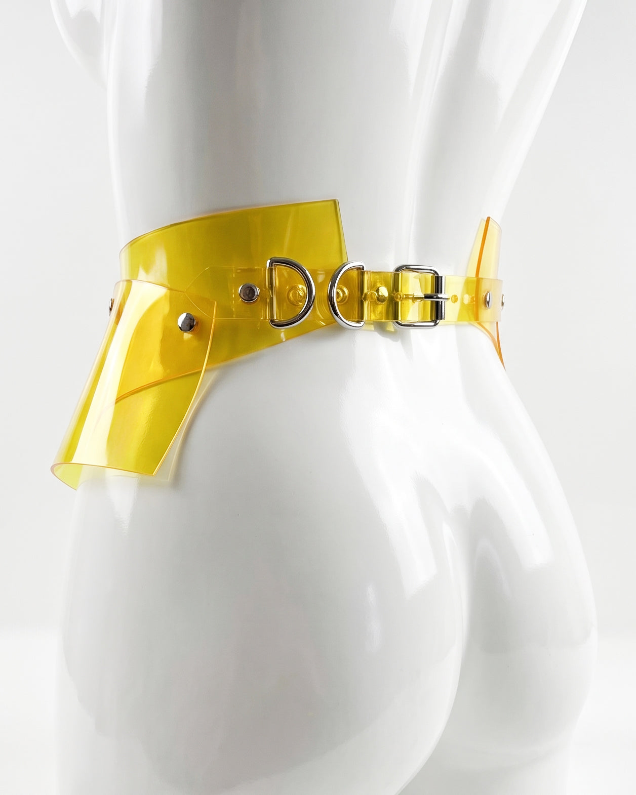 HIPSTER ANGULAR BELT ATÉLIER JIVOMIR VEGAN VINYL LUXURY FASHION ACCESSORIES LATEX CRAFTED