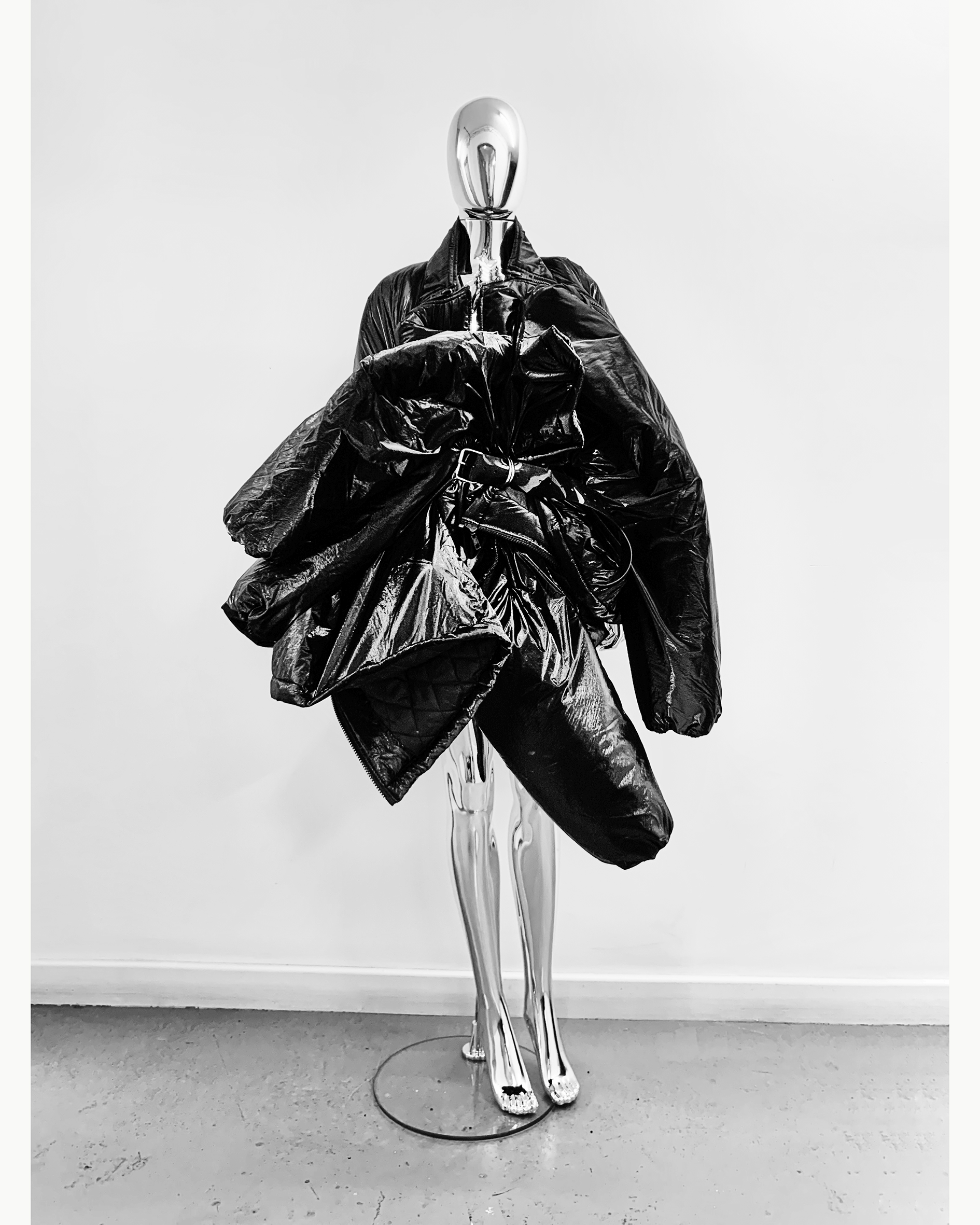 Shapeshifter PUF ATÉLIER JIVOMIR layered sculpture Puffa coat repurposed reimagineeverything future fashion AVANT GARDE luxury 