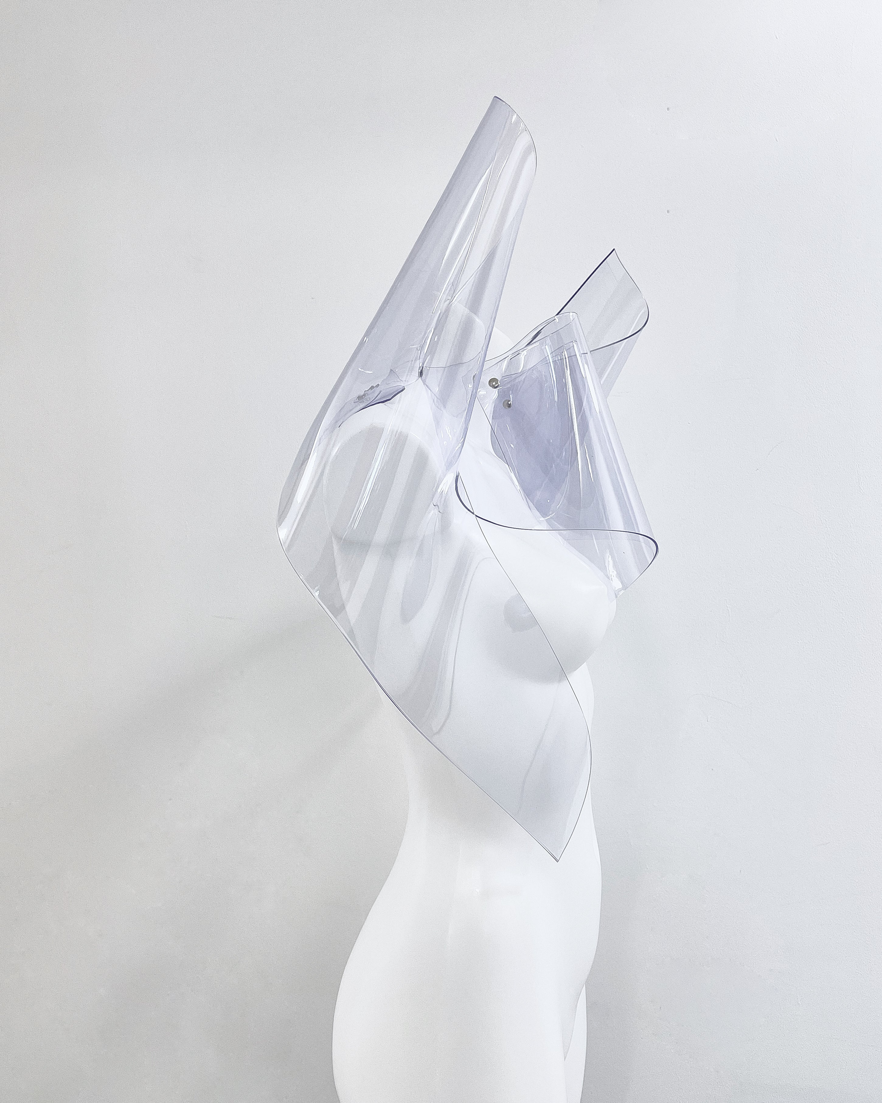 ATÉLIER JIVOMIR V POINT SET LUXURY VEGAN FASHION AVANT-GARDE KINK LINGERIE STATEMENT INTIMATES CRAFT CLEAR TRANSPARENT SCULPTURE WEARABLE