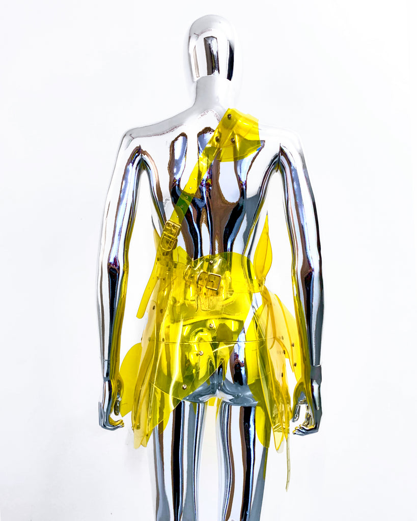 ONNA BUGEISHHA BY JIVOMIR DOMOUSTCHEV FEMALE SAMURAI FUTURE SCULKPTURE FASHON N VEGAN VINYL HAND CRAFTED TO  ORDER IN LONDON VEGAN VINYL 